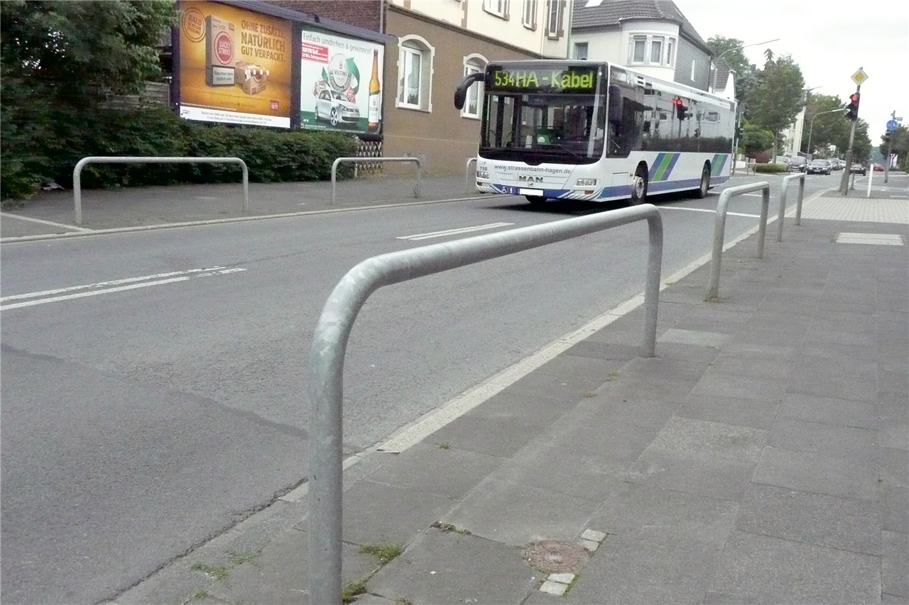 Schake Abweisebügel | Ø 76 x 2,6 mm | ohne Querholm | zum Einbetonieren | Gesamtbreite: 1000 mm | Gesamthöhe: 1500 mm | feuerverzinkt