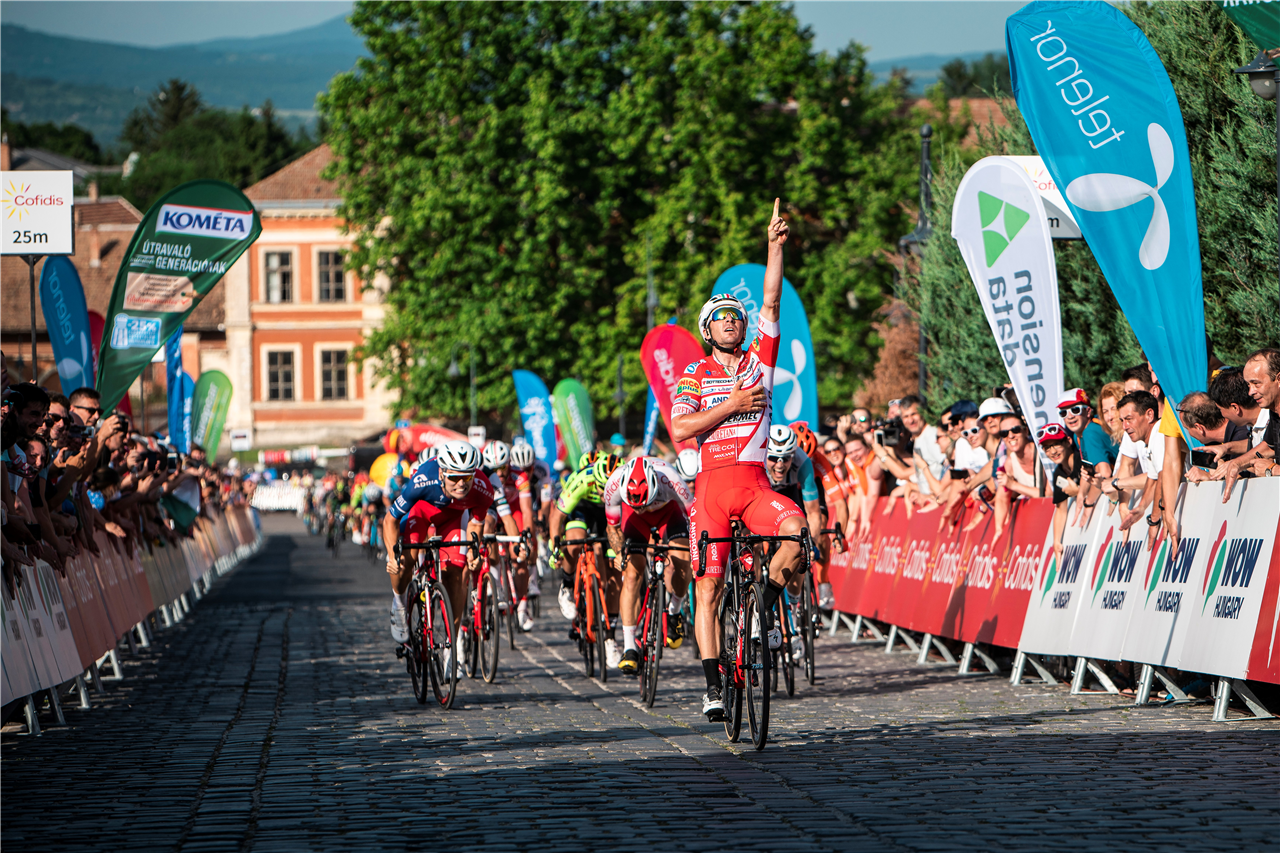 4da22d7a-c411-4cea-850e-f75b83bbe298