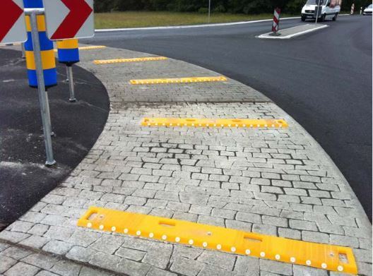 Mobile-Warnschwelle-ohne-Klappfunktion-2